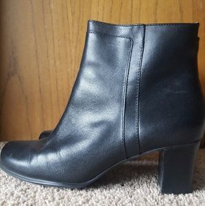 St. John's Bay Womens Boots